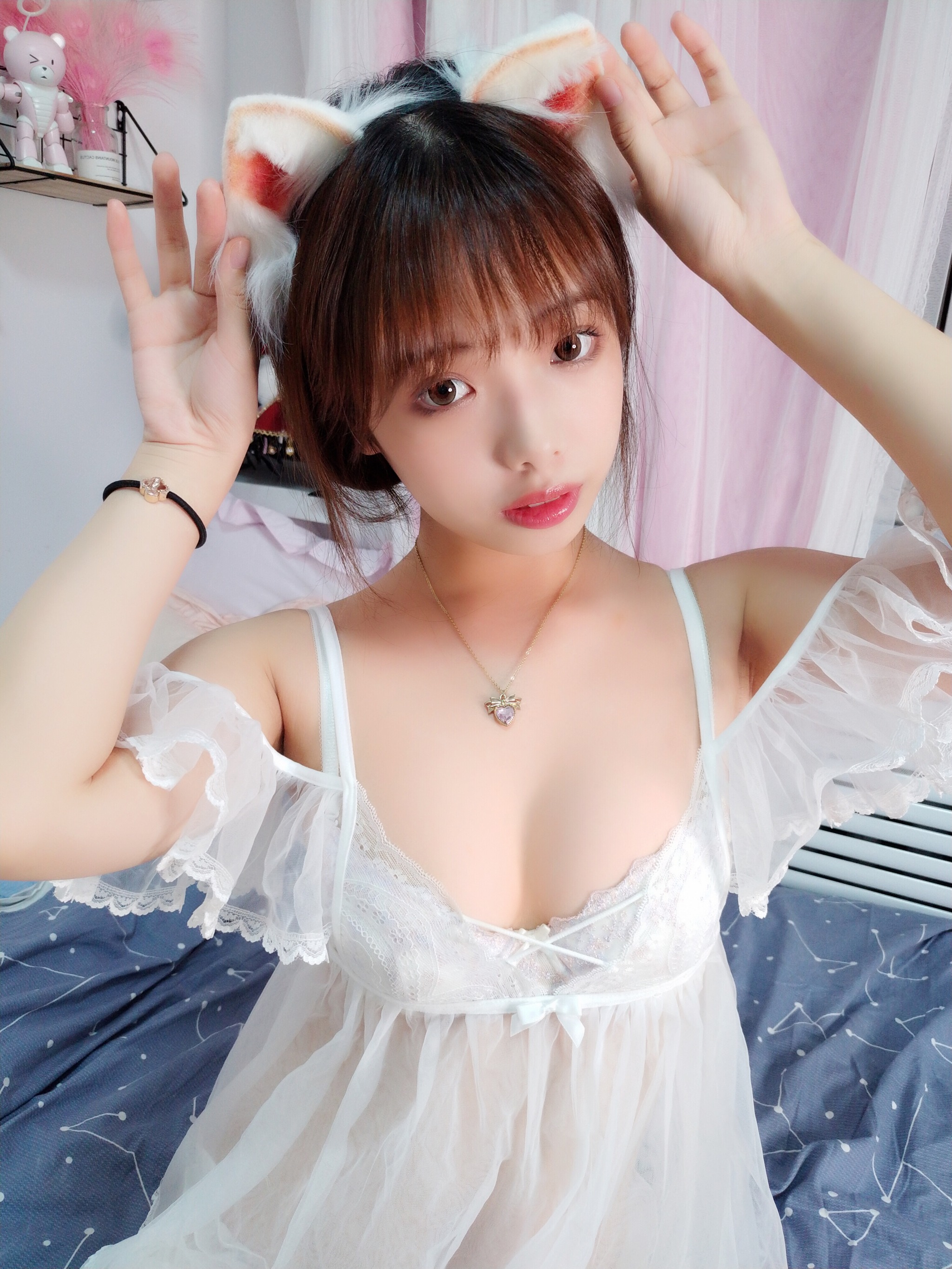 雯妹不讲道理 - NO.003 1号本 白猫 [21P]-XikXak
